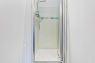 Large 5-Bed Home for Contractors in Headington - 0