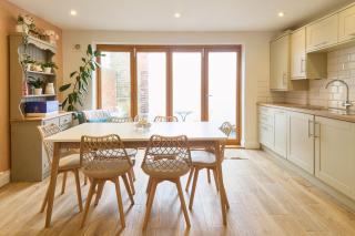 Host & Stay - Aurora - 2