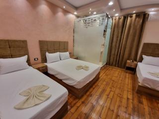 Cairǒ-Plazǎ UP Hotel - 2
