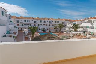 Alondras Park - Sleeps 2 - Parking - Pool - 4