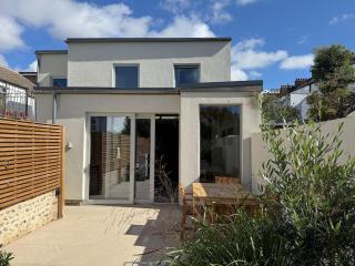 Secluded 2-bed and garden - 7