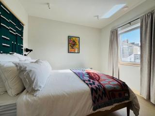 Secluded 2-bed and garden - 2