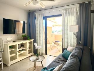 Royal Garden Sea Views by Deihu Experiences - 0