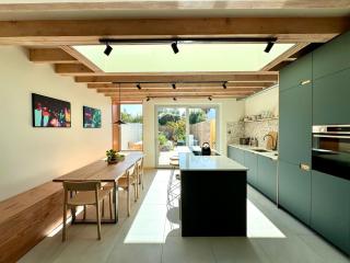 Secluded 2-bed and garden - 0