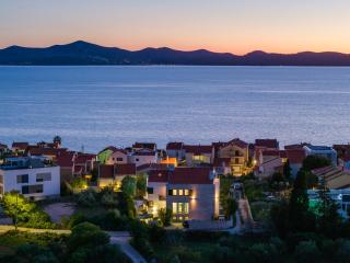 Villa Paradise in Zadar with 6 bedrooms, pool and gaming room - 9