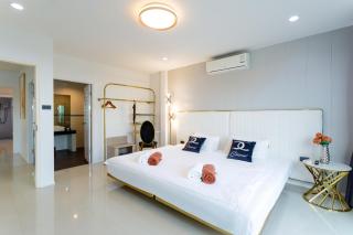 NEW! 3-Bedroom Pool Villa Overlooking Chalong Bay-Nariya V9 - 8