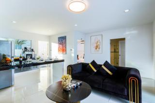 NEW! 3-Bedroom Pool Villa Overlooking Chalong Bay-Nariya V9 - 1