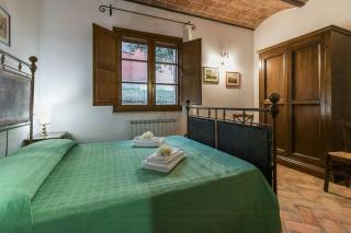 Apartment Near Lake Trasimeno With View - 1