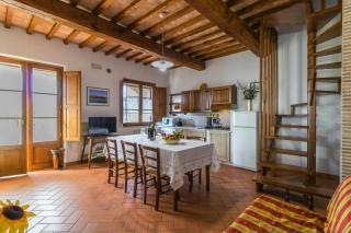 Rural Apartment With Views Of Lake Trasimeno - 0