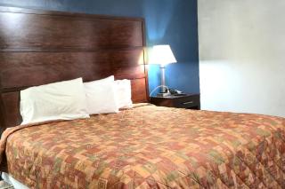 Holiday Motel by Belvilla Cleveland, TN - 5