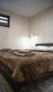 База сімейного відпочинку Чикалівка - 0