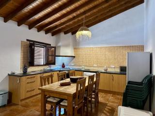 Evans Realty CH Casa Rural Piscina Vistas top - 5