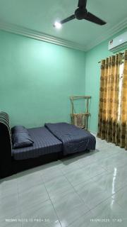 Tiffana Homestay - 6