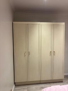 Bittern Lodge Homestay with Free Offsite Parking Spacious Kitchen with a Modern Bathroom Near the River Itchen in a peaceful neighborhood - 8