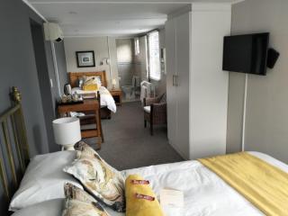 Hermanus 13 on 2nd Guest Rooms - 2