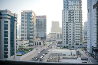1 Bedroom Apartment at Marina with Stunning View - 2