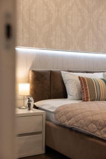 Апартаменты с двумя спальнями с завораживающим видом на Днепр возле Мост Сити - 3