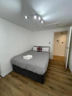 Stay in Shadwell CITY Apartment - 1