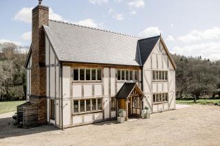 Lambourne House By Birch Stays - 0