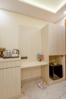 Hotel Urban Lion - IGI Airport Delhi - 1