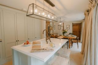 The Carriage House By Birch Stays - 0