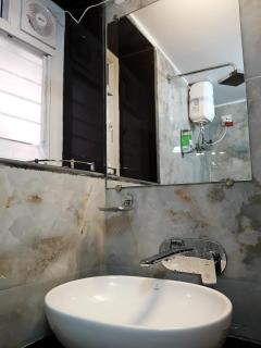 Marquis Luxe Guest House - 7