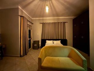 Bunga Studio Apartment King Ceasor University - 6