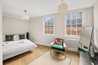 Central Kings Cross modern house with free parking - 2