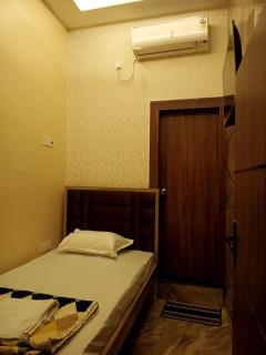 Marquis Luxe Guest House - 6