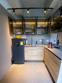 Bright luxurious flat with stunning view workspace - 3