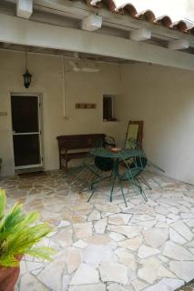 Appartement familial à Arles avec jardin et piscine - 8