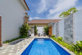 Kubu Deandari Guest House - 1