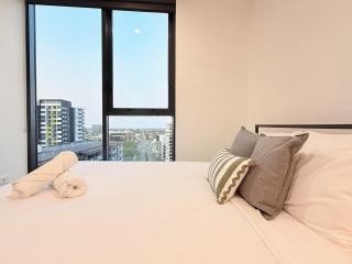 RiverView Breeze Hamilton 3B2B with Free Parking - 7