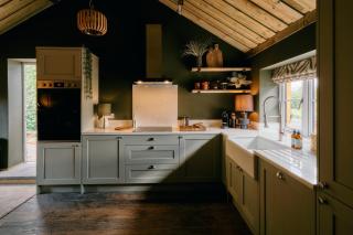 Landlords Cottage - 1