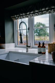 Landlords Cottage - 5