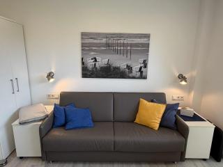 Haus Iris Dünenwind - Ferienwohnung mit Blick ins Grüne - 8