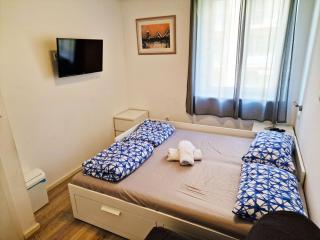 Split Center Stay - 5