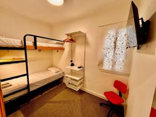 Full flat for 6 in prime BCN - 1