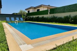 Modern Luxury Villa - 2