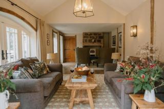 The Carriage House by Birch Stays - 5