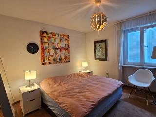 München Trudering 3 Schlafzimmer 90 qm sehr ruhig, U-S Bahn 350m - 2