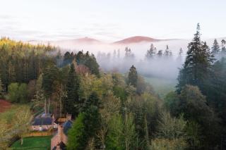 Bonnie Dye Bothy By Birch Stays - 9