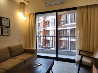 Tranquil 1BHK Heaven in Candolim - Modern Style, Pool, Walk from Beach - 2