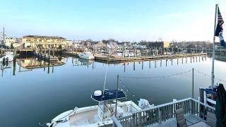 Escape To Yacht - Upstairs Apartment - 5