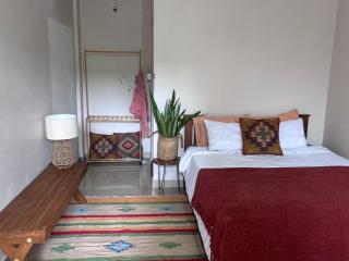 Drifters Surf Eat Stay - 6