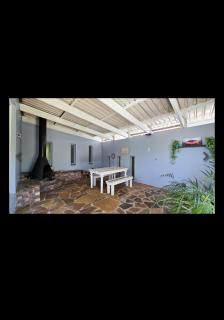 Luxurious Beach House with a View - 8