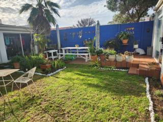 Strand Beach House - 9