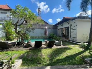 Balcony Living Apartment - 7