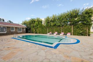 Golden View Manor - 5