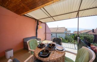 Amazing Apartment In Podaca With House Sea View - 0